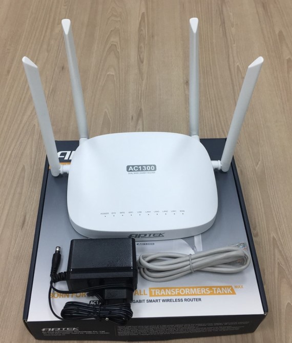 High Power Dual Band AC1300 Wireless router Aptek A134GHU 1